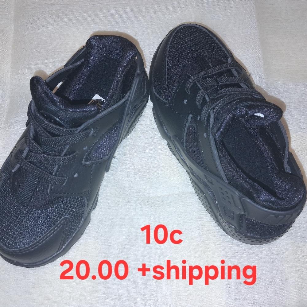 Black Athletic Sneakers